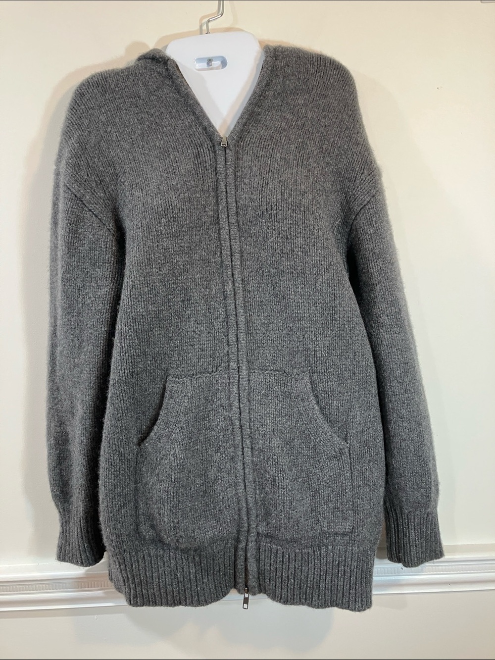 Nili Lotan Cozy Gray Cashmere Zip-Up Hooded Knit Cardigan S